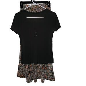 Layered Floral Skirt + Brown Ribbed V‑Neck Top — Gift Bundle, Size Small